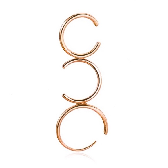 ⚜️𝟯𝟬%𝗢𝗙𝗙 𝗯𝘂𝗻𝗱𝗹𝗲𝘀 𝟯+⚜️ NEW 3 C Shape Single Crawler Earring - Picture 4 of 11